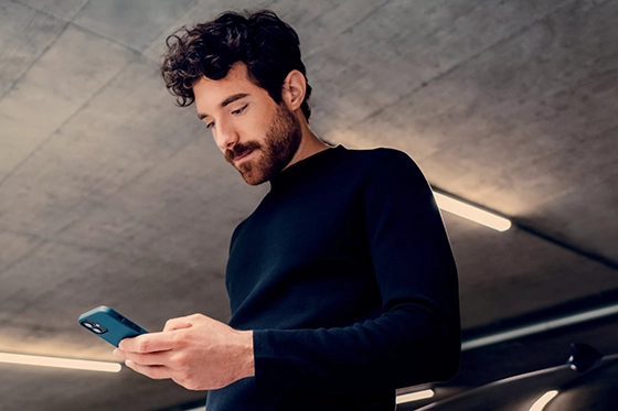 Mindig tudjon mindenről.